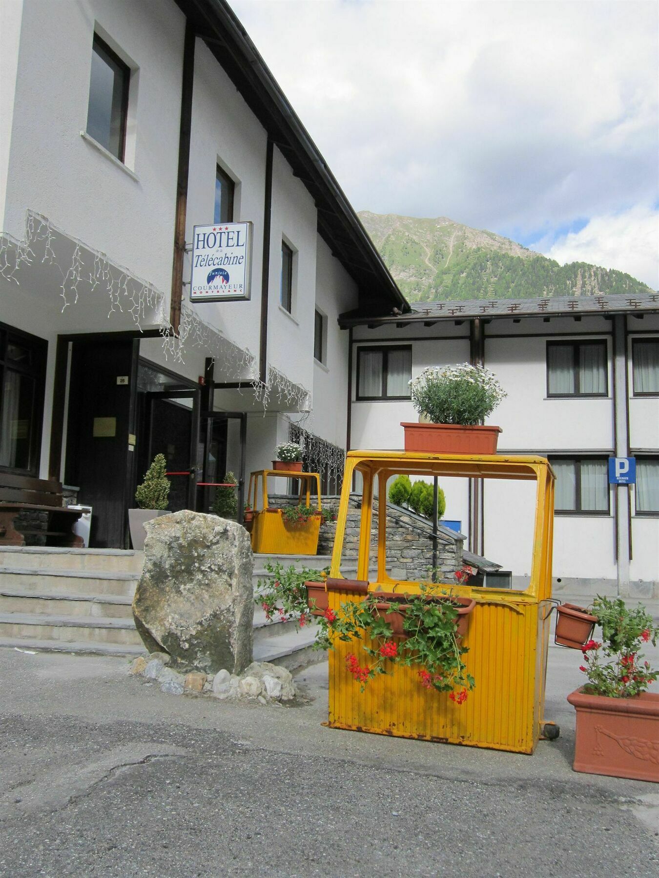 Hotel De La Telecabine Courmayeur Luaran gambar